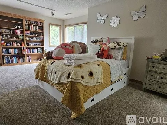 1184 SW Fairfax Pl Apartment for rent in Portland, OR