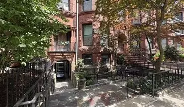 2 of 10 27 Bay State Rd Unit 4R Apartment for rent in Boston, MA