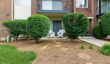 2 of 9 5 S 066 Pebblewood Ln Unit 1B Apartment for rent in Naperville, IL