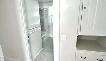 5 of 10 120 Pontiac Ave Unit 2 Apartment for rent in Cranston, RI