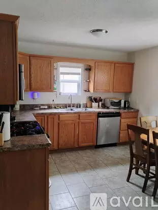 2152 Saint Anthony Ave Unit 2152 Apartment for rent in St Paul, MN