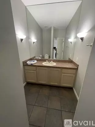 7824 Watford Dr Apartment for rent in West Bloomfield, MI
