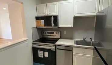 27 6th Ave Unit 27 Apartment for rent in Quincy, MA