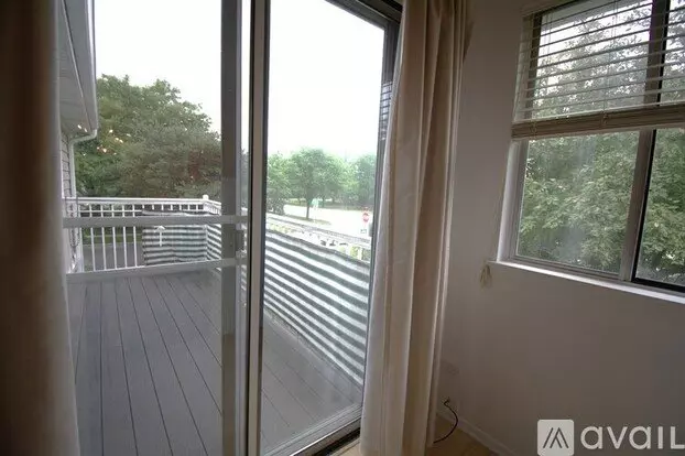 607 Eastview Ct Unit Z2 Apartment for rent in Schaumburg, IL 607 Eastview Ct Unit Z2 Apartment for rent in Schaumburg, IL