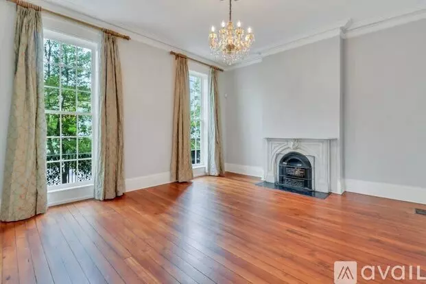 25 W Perry St Unit A Apartment for rent in Savannah, GA