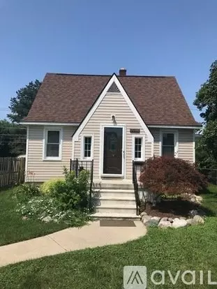 3235 Prairie Ave Apartment for rent in Royal Oak, MI