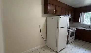 3 of 10 11 Captain Parker Arms, Unit 22 Apartment for rent in Lexington, MA