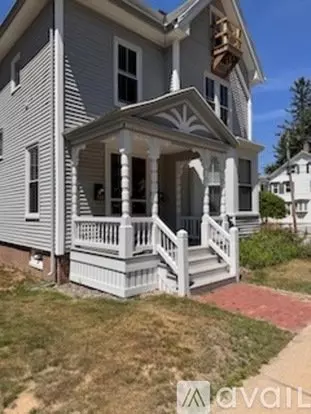 142 Central Ave Unit B Apartment for rent in Dover, NH