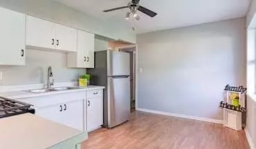 5 of 8 57 Forest Ln House for rent in Elk Grove Village, IL