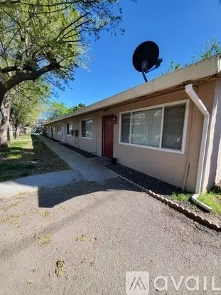 1444 Hood Rd Unit B Apartment for rent in Sacramento, CA