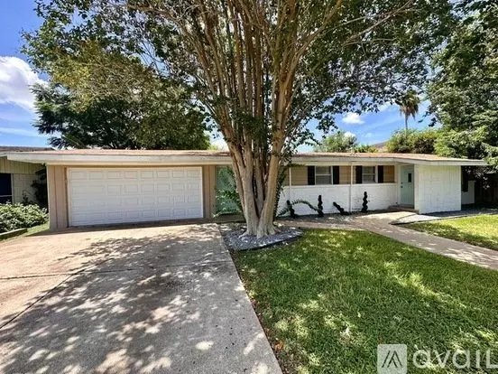 807 Walnut Ave Apartment for rent in Mcallen, TX