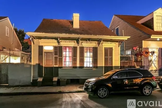 1030 Burgundy St Unit Front Apartment for rent in New Orleans, LA