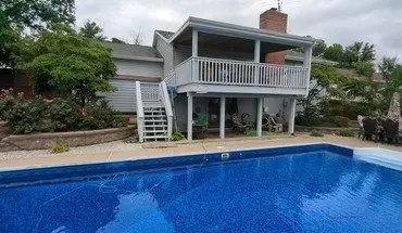 2 of 49 8 Parkrose Ct House for rent in Ballwin, MO