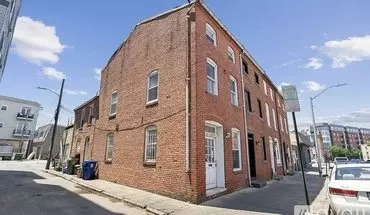 3 of 10 11 W Cross St Unit Unit Apartment for rent in Baltimore, MD
