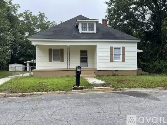 629 Heard Ave Apartment for rent in Macon, GA