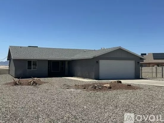 1211 Palo Verde Ln Apartment for rent in Lake Havasu City, AZ