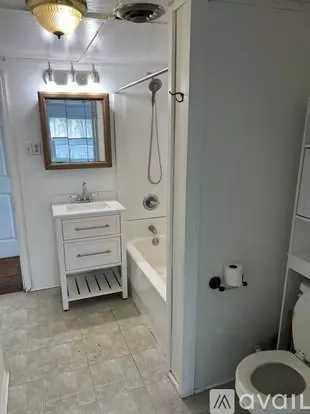 5763 Mantey Ln Unit Upper Apartment for rent in Toledo, OH