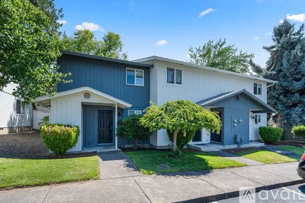 220 W Rapp Rd Unit 55 Apartment for rent in Talent, OR