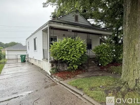 22538 Raven Ave Apartment for rent in Eastpointe, MI
