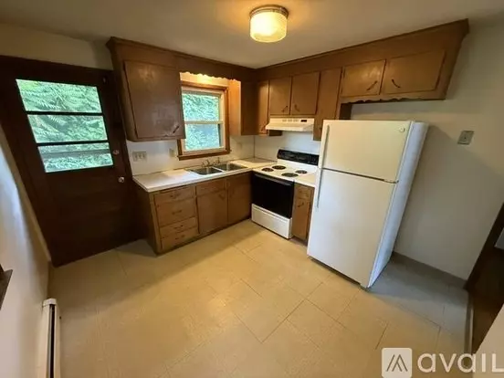 372 Park St Unit 6 Apartment for rent in Bristol, CT