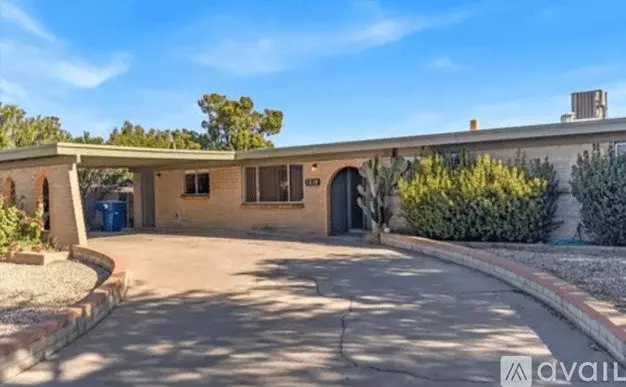 1810 N Heatherbrae Ave Apartment for rent in Tucson, AZ