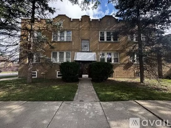 5756 W School St Unit 2 Apartment for rent in Chicago, IL