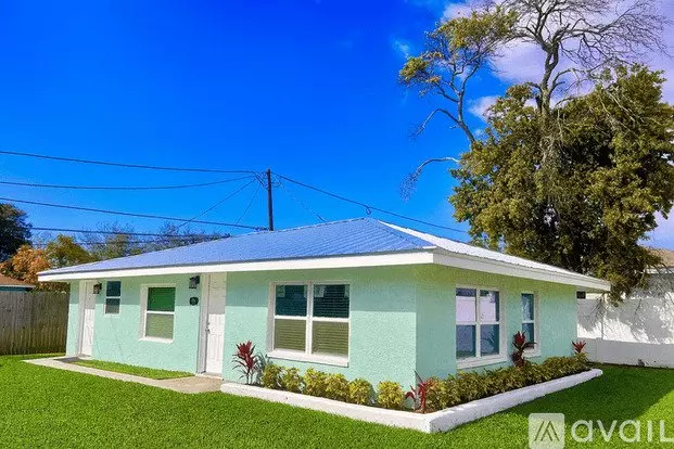506 Engman St Apartment for rent in Clearwater, FL