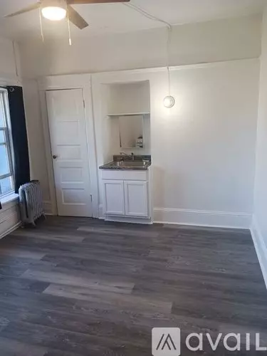 1717 W Burnside St House for rent in Portland, OR