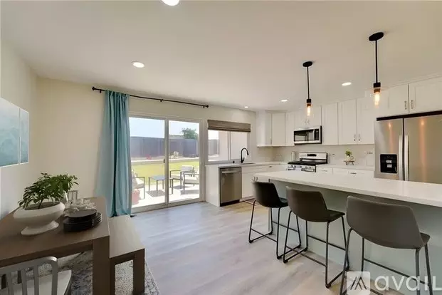 10319 Hemphill Ct Apartment for rent in San Diego, CA