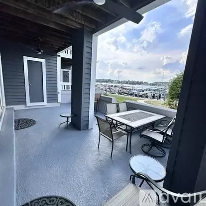 Vineyard Point Ln Unit 18713 Apartment for rent in Cornelius, NC