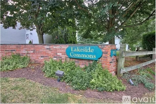 705 Lake Ave Unit 6 Apartment for rent in Bristol, CT