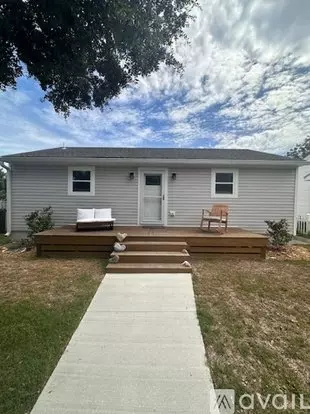 2405 Fisher St Apartment for rent in Morehead City, NC