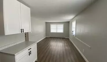 5 of 10 204 Lindell Drive, Unit 3 Apartment for rent in Normal, IL