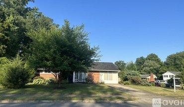 5222 Garner St Apartment for rent in Springfield, VA