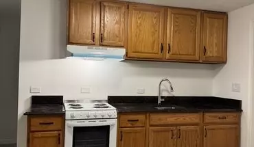 3 of 10 443 Jefferson Ave Unit 3 Apartment for rent in Elgin, IL