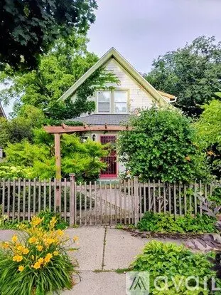 4311 Garfield Ave Apartment for rent in Minneapolis, MN