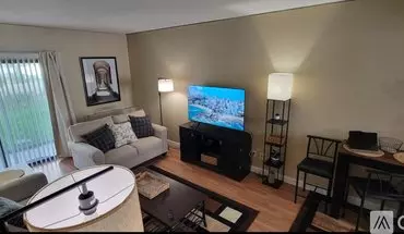 2 of 12 2106 Kanawha Blvd Unit 128 E Apartment for rent in Charleston, WV