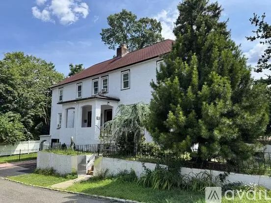 11 Floyd Pl Unit B Apartment for rent in Great Neck, NY 11 Floyd Pl Unit B Apartment for rent in Great Neck, NY