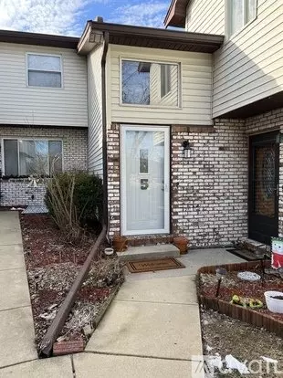 101 N Orr Dr Unit 5 Apartment for rent in Normal, IL