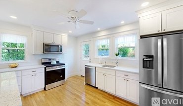 133 Church St Apartment for rent in Milton, MA