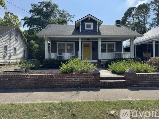 2142 Washington St Apartment for rent in Wilmington, NC
