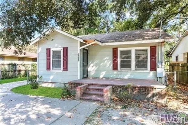 5921 Byron Ave Apartment for rent in Baton Rouge, LA