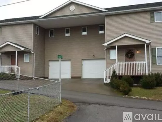 6 Lincoln Hts Unit B Apartment for rent in Alum Creek, WV