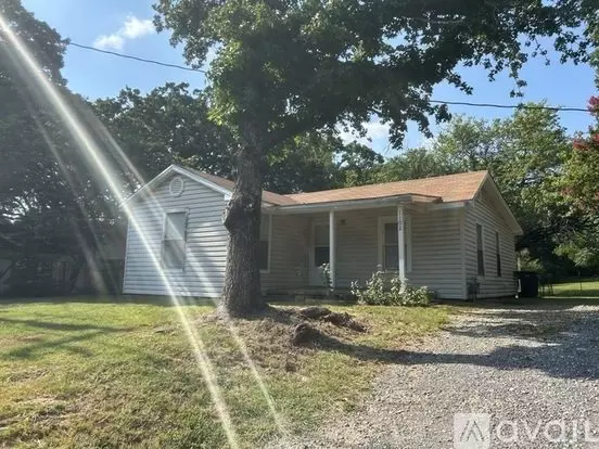 1102 Business 70 Apartment for rent in Durant, OK