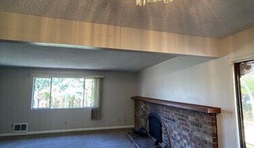 223 Woodhill Ave Unit A Apartment for rent in Westport, WA