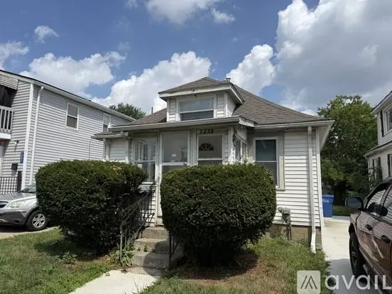 7259 Republic Ave Apartment for rent in Warren, MI