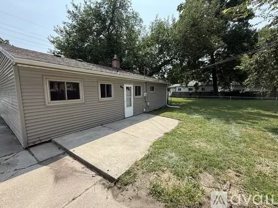 21325 Marie Ave Apartment for rent in Warren, MI