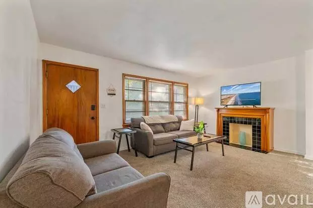2110 N Hood St Unit 2108 Apartment for rent in Wichita, KS