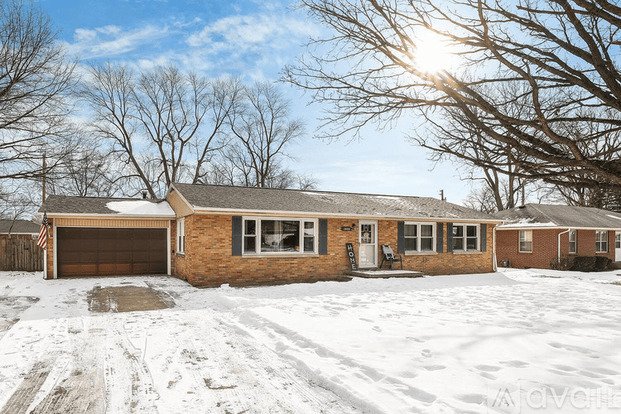 1808 Mc Donald Dr Apartment for rent in Champaign, IL