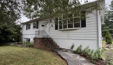52 Post St Apartment for rent in Midland Park, NJ